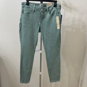 Universal Thread Sage Ankle Jeans